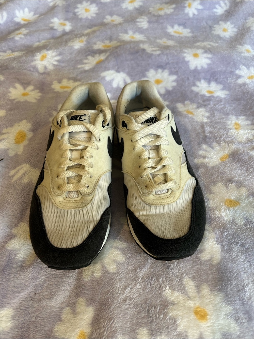 Nike Air Max 1 87‘ women’s size 8
